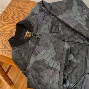 Burton Men’s Mallett Bomber Jacket